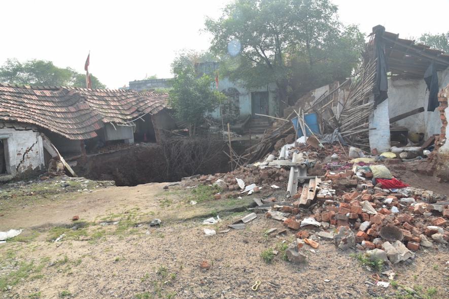 Earth subsidence in Rajput Basti in Kenduadih, Dhanbad, in September 2021 damaged a poultry farm and portions of the adjoinijng residential unit