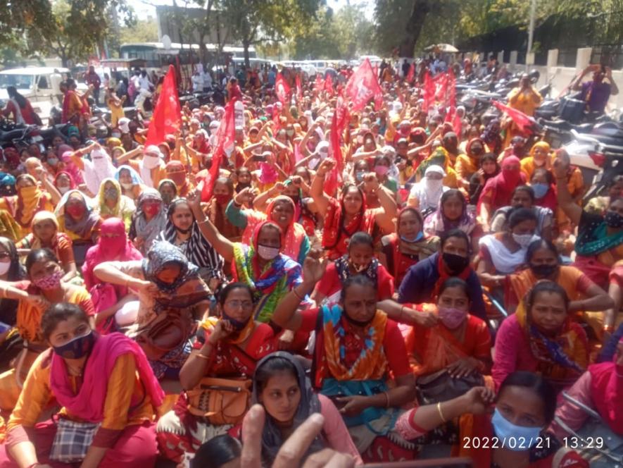 Anganwadi workers protest Gujarat