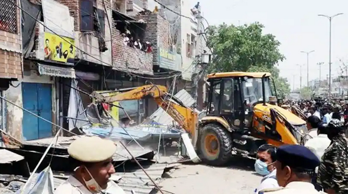BJP-run SDMC Bulldozers Begin 10-day ‘Anti-Encroachment’ Drive in South Delhi