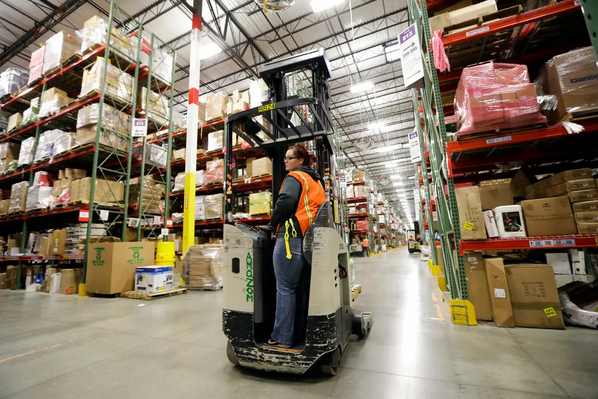 Amazon Sacks Senior Managers Tied to Unionised NYC Warehouse