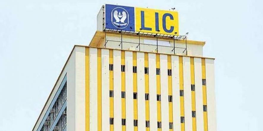 ‘Scandalous’ LIC IPO to Result in ‘Loss’ of Rs 54,000 Crore