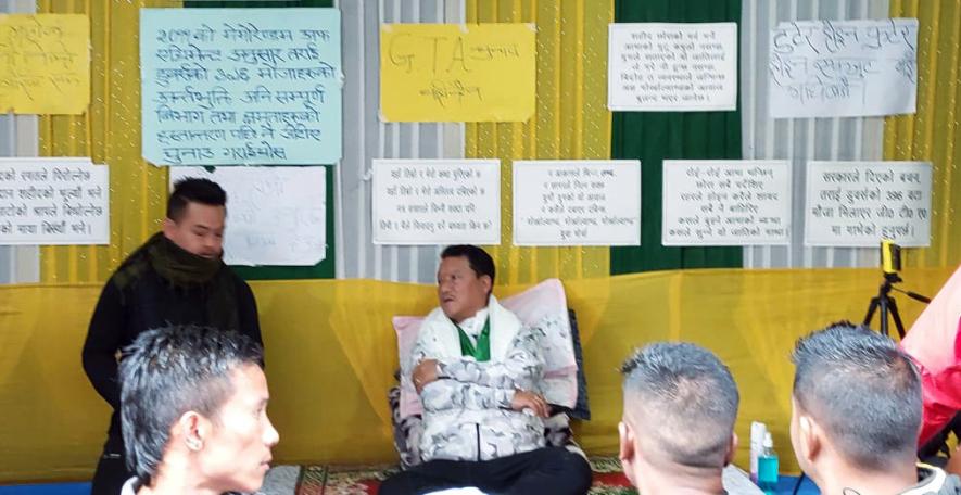 Darjeeling, May 25 (ANI): Gorkha Janmukti Morcha supremo Bimal Gurung began an "indefinite" hunger strike to press for deferment of the Gorkhaland Territorial Administration polls and inclusion of a certain portion of land under its jurisdiction, in Darjeeling on Wednesday.