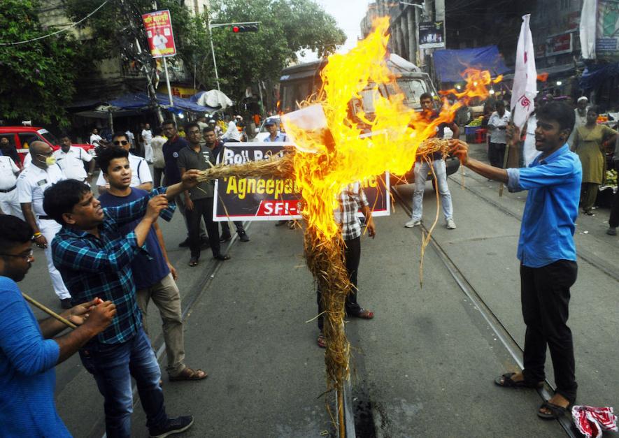 Activities of SFI & DYFI stage protest against Centre's 'Agnipath' scheme,