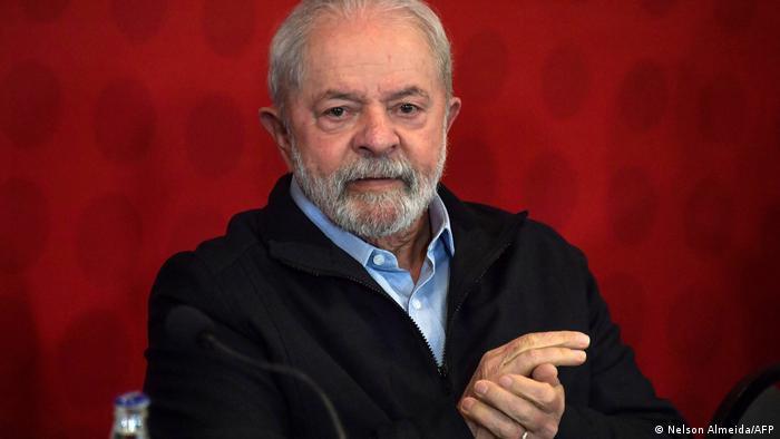 Surveys show Lula favored to win a first round vote with 48% against 27% for Bolsonaro