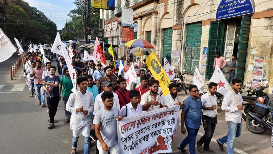 West Bengal: Huge Protests Against Agnipath Scehem Across the State
