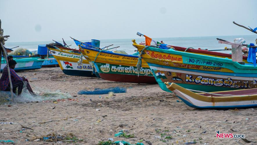 Boats along the shore in Pudukuppam.