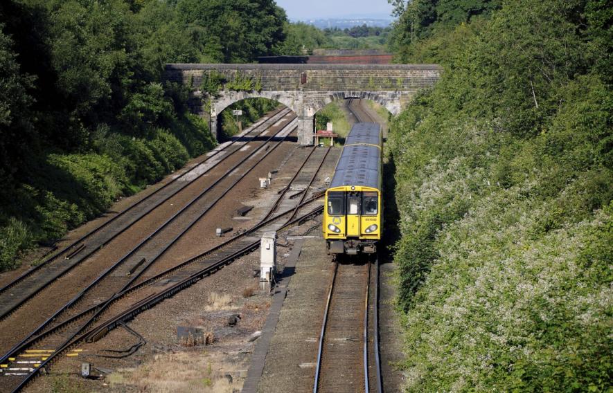 Last-Ditch Talks Aim to Avert UK’s Biggest Rail Strike for Decades