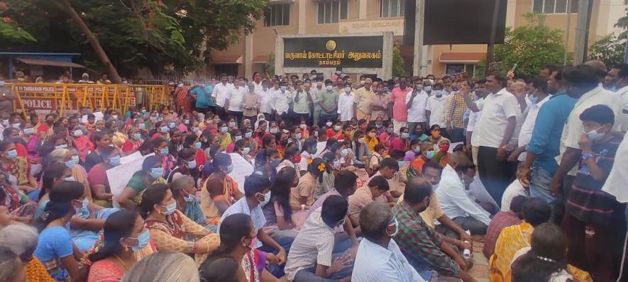 Chitlapakkam residents protest eviction. Image courtesy: Velmurugan Ramakrishnan.