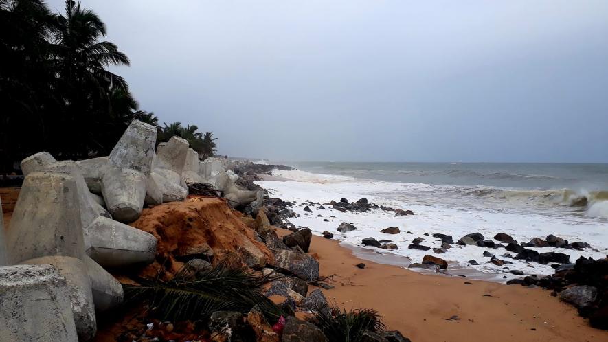 Vertical grounds damaged as waves break ahead of the groynes (Image courtesy: Dr Vareethiah Konstantine)