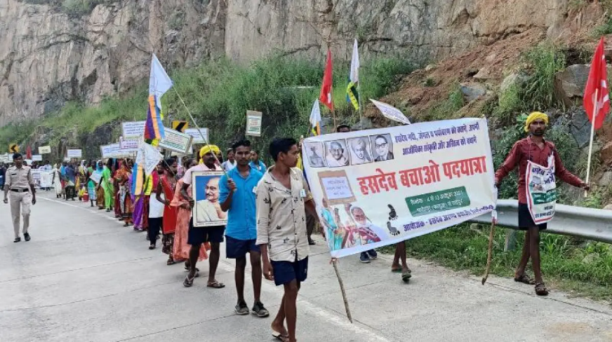 Chhattisgarh: Amid Protests, Tree Felling for Coal Mine Starts in Biodiversity-Rich Hasdeo Arand