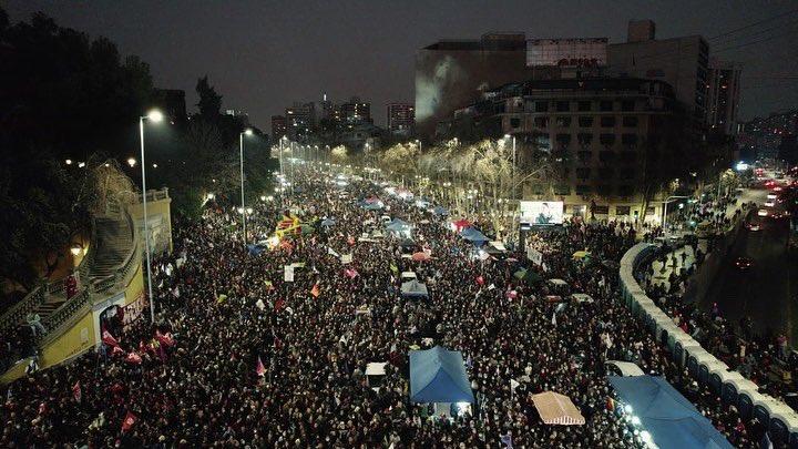 On September 1, over 500,000 Chileans joined the closing rally of the ‘I Approve’ campaign at Alameda Avenue in Santiago. (Photo: I Approve command/Twitter)