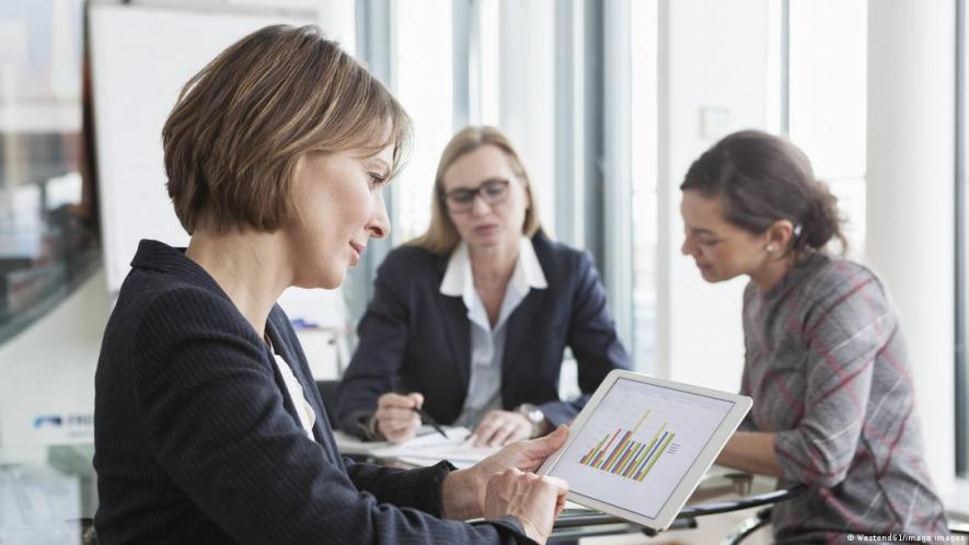 Women prefer to join companies with an established female leadership culture