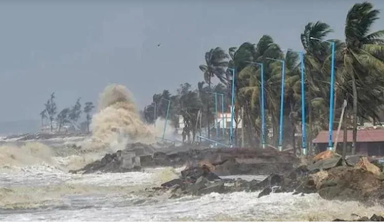 Low-Pressure Area Intensifies Into Depression, Cyclone Likely by Oct 24 in Bengal, Odisha