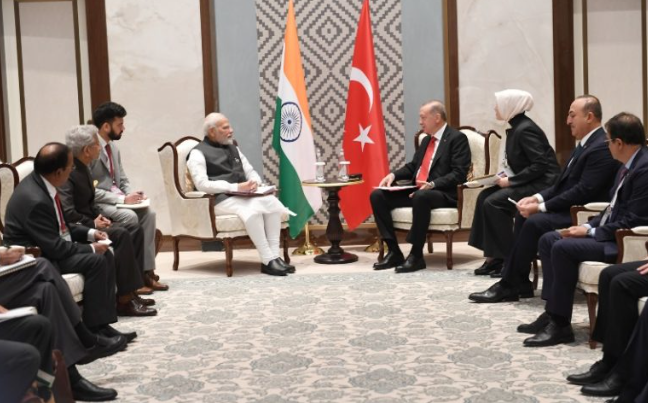 Prime Minister Narendra Modi (L) met Turkiye President Recep Erdogan at Samarkand, Uzbekistan, September 16, 2022
