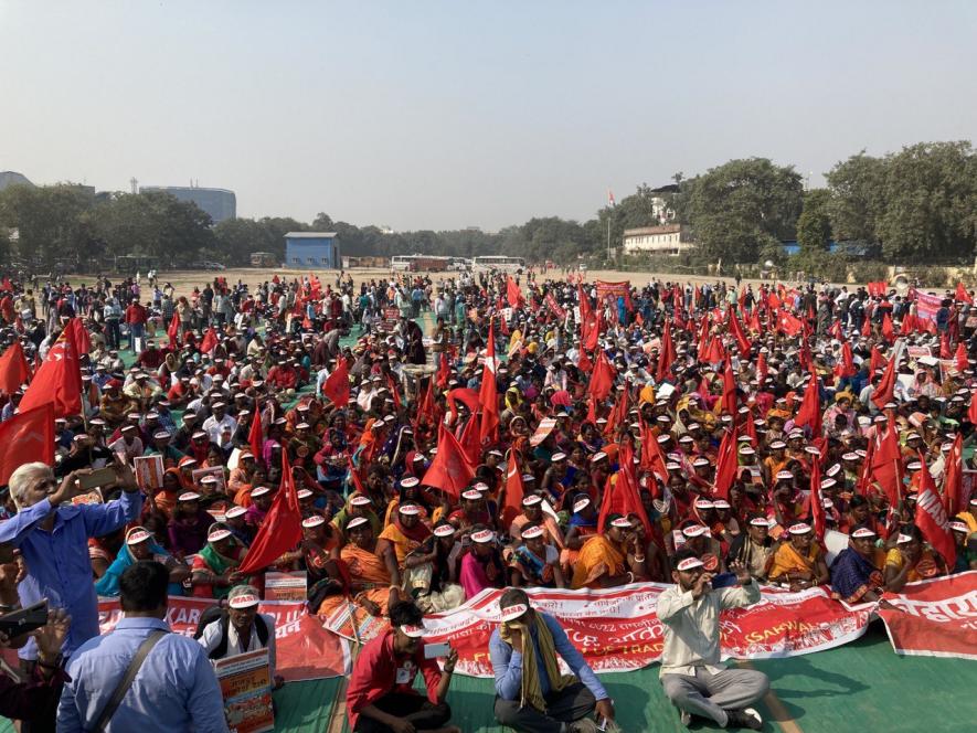 Workers from multiple states including West Bengal, Karnataka, among others, gathered at Ramleela Maidan on Sunday. Image clicked by Ronak Chhabra