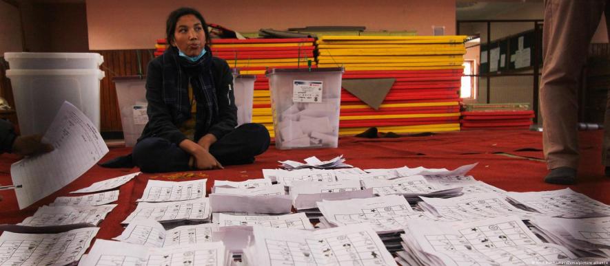 Nepal's deadlocked election threatens political turmoil