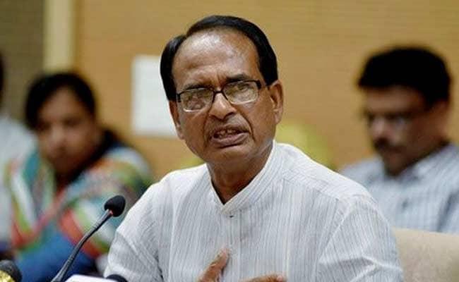 ‘Mai Ka Laal’ Remark Haunts CM Chouhan During Karni Sena Protest