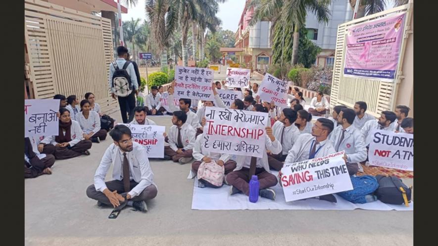 Fifth-year MBBS students of Shri Guru Ram Rai Institute of Medical and Health Sciences, Dehradun, protest the massive hike in fees on Wednesday.