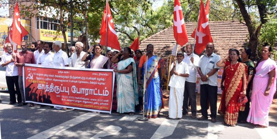 CPI(M) leading the protest at Kalkulam taluk office on March 3.