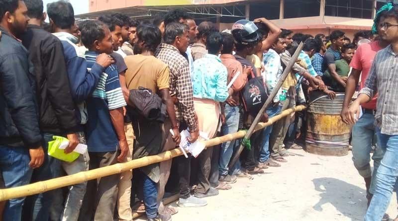 West Bengal: Chaos Ensues Amid Distribution of Cold Storage Bonds for Potatoes in Jalpaiguri
