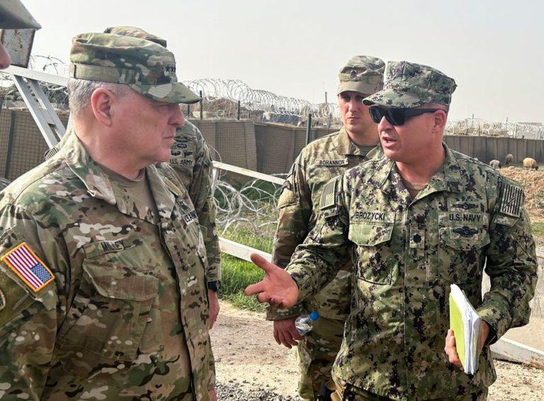 US Joint Chiefs Chair, General Mark Milley (L) paid an unannounced visit to a US military base in Northeast Syria, March 3, 2023