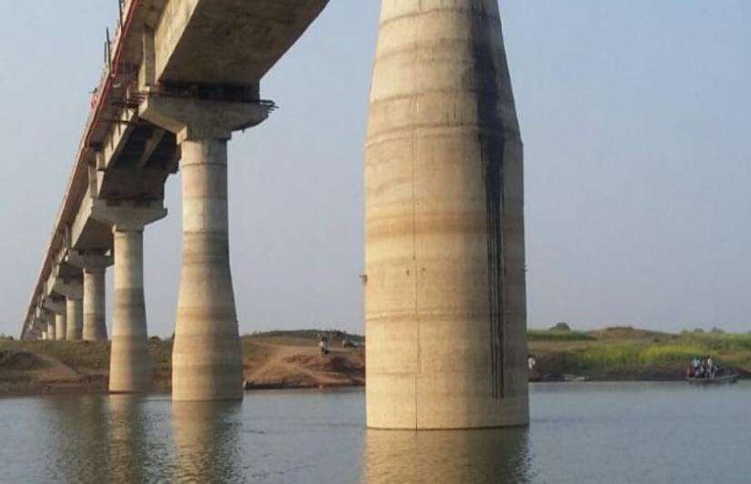 The 900 m bridge was built at the cost of Rs 15 crore in 2005 but will now take 22 crores to repair and correct (Photo - Sujit Singh Baish, 101Reporters