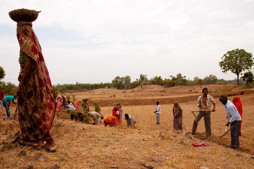 New NREGA Wage Rates Akin to "Slavery", say Workers' Organisations 