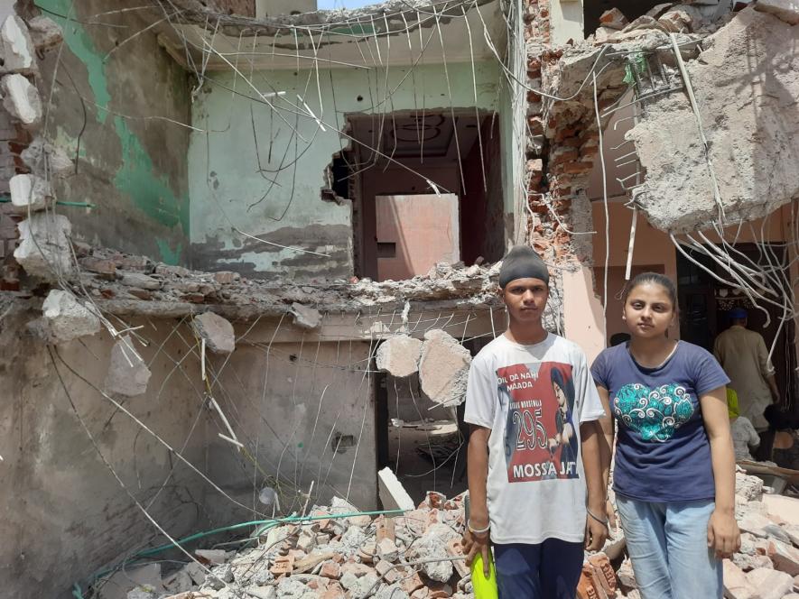 The two 17-year-old and 15-year-old kids whose dad runs an e-rickshaw are now unsure of their future.