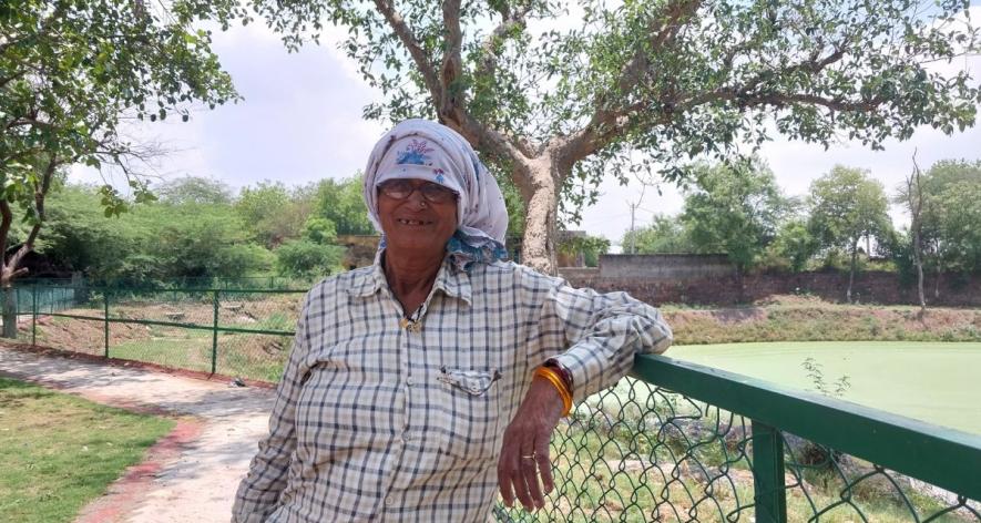Krishna Devi of Hariahera loves spending time near the water body (Photo - Deepanwita Gita Niyogi, 101Reporters)