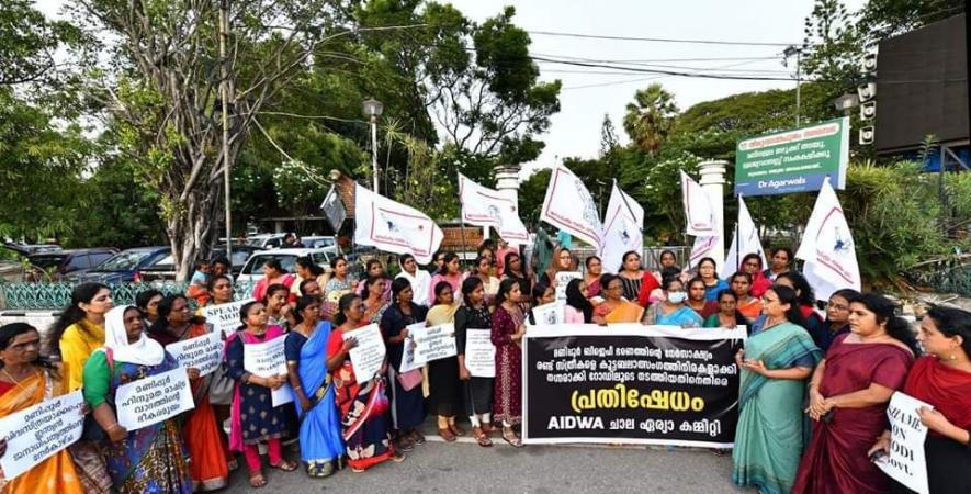 AIDWA members took out a rally in Thiruvananthapuram in solidarity with the affected people of Manipur. 