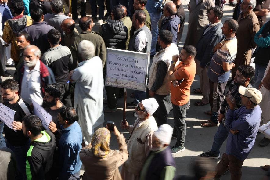 Supporters of Palestinians and Israel protest and pray around the