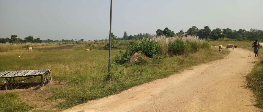 The foundation stone of Bheduasole Rail station was laid at this place. Now, there is no sign.