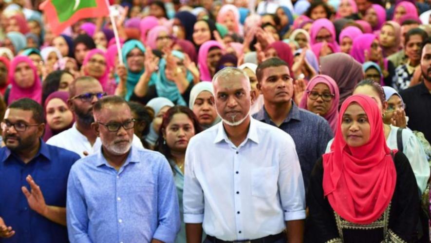 Maldives’ President-elect Dr. Mohamed Muizzu (C) addressing supporters, Malé, October 2, 2023