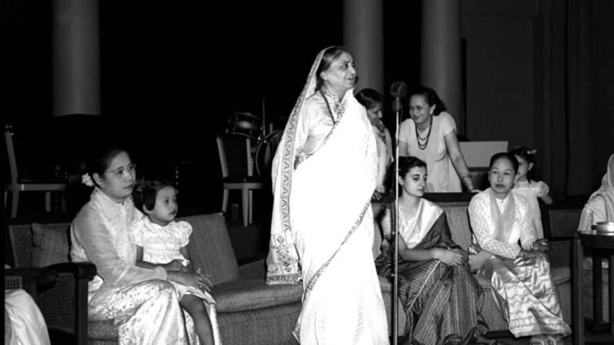 Photo taken at the reception at Delhi Gymkhana Club on October 23, 1951, held by the National Council of Women in India and various other womenâs Organizations in Delhi, in honour of the wife of the Burmese Prime Minister, Madame Nu, shows Shrimati Rameshwari Nehru welcoming the distinghished guest (left with the child) on behalf of the women of Delhi.