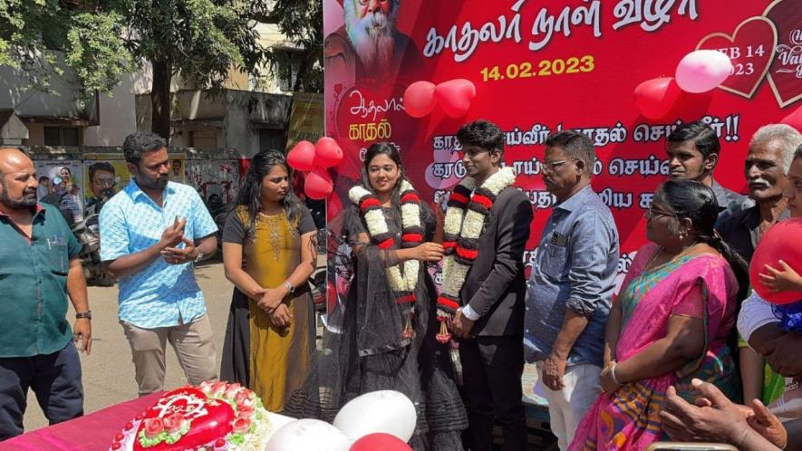 Suya Mariyathai Thirumanam or self-respect marriage replaces priests and religious rituals with a pledge of equality between partners (Photo - Prasanth Shanmugasundaram, 101Reporters)