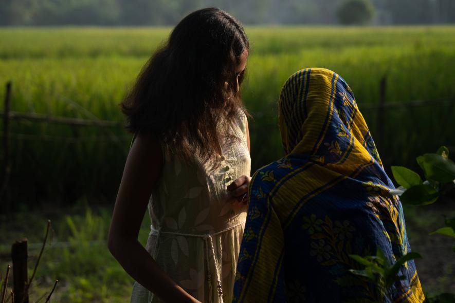 Raika Guchait from Tarkeshwar block, Hooghly, a 12 years old girl, who lost her both of her parents due to lightning strikes (Above)(Photo - Subhrajit Sen, 101Reporters).