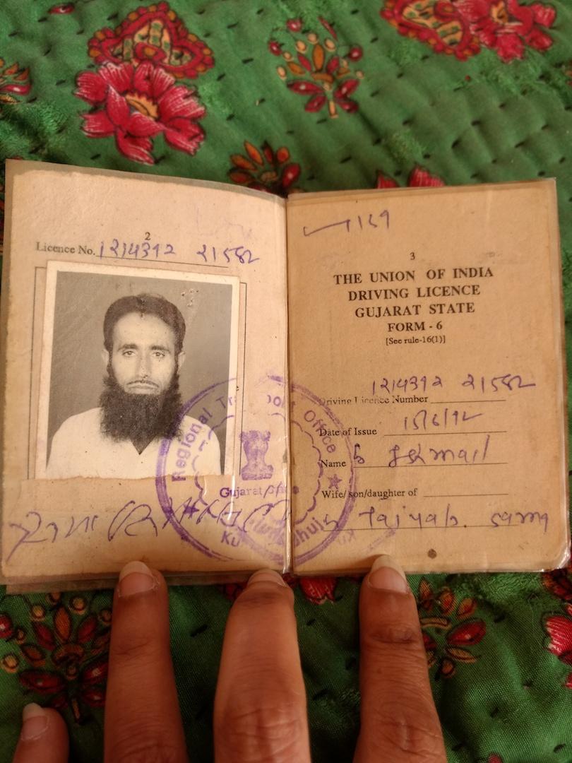 An old pic of Ismail from his drivers license.jpg
