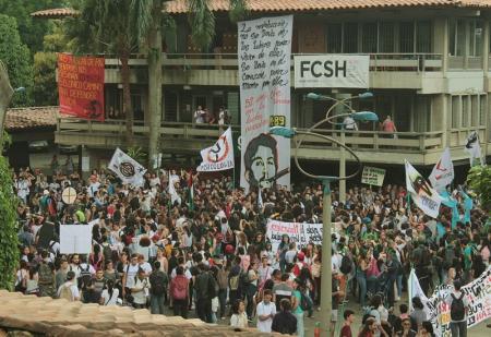 Colombia%20students'%20protest%202.jpg