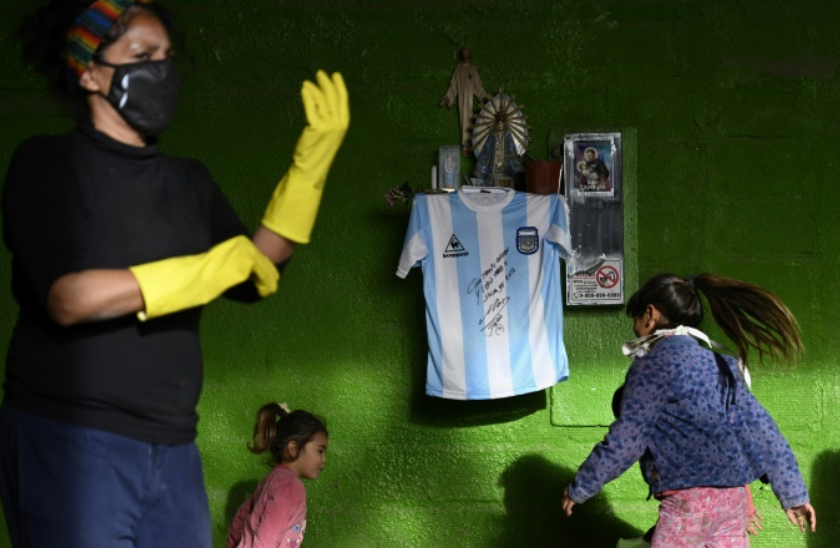 Diego Maradona jersey for raffle in Beunos Aires Covid-19 relief