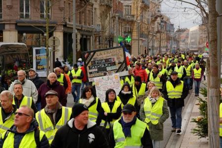 Yellow%20vests%20protest%20france%202.jpg