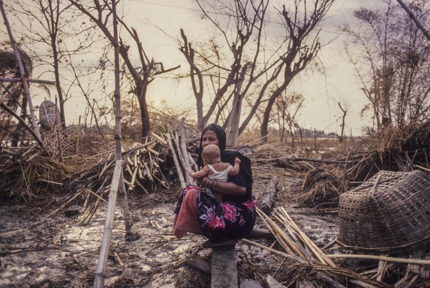 _pic 3_ Mother and child, Bangladesh, 1991. Pic_ Shahidul Alam_.jpg